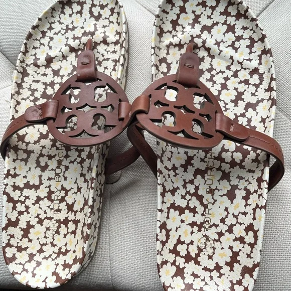 Tory Burch Cloud Sandals - Picture 3 of 4